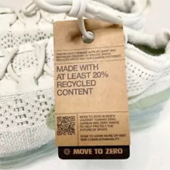 Nike Women's White and Green Sneaker Size 12/ Men’s 10.5 - Picture 7 of 10